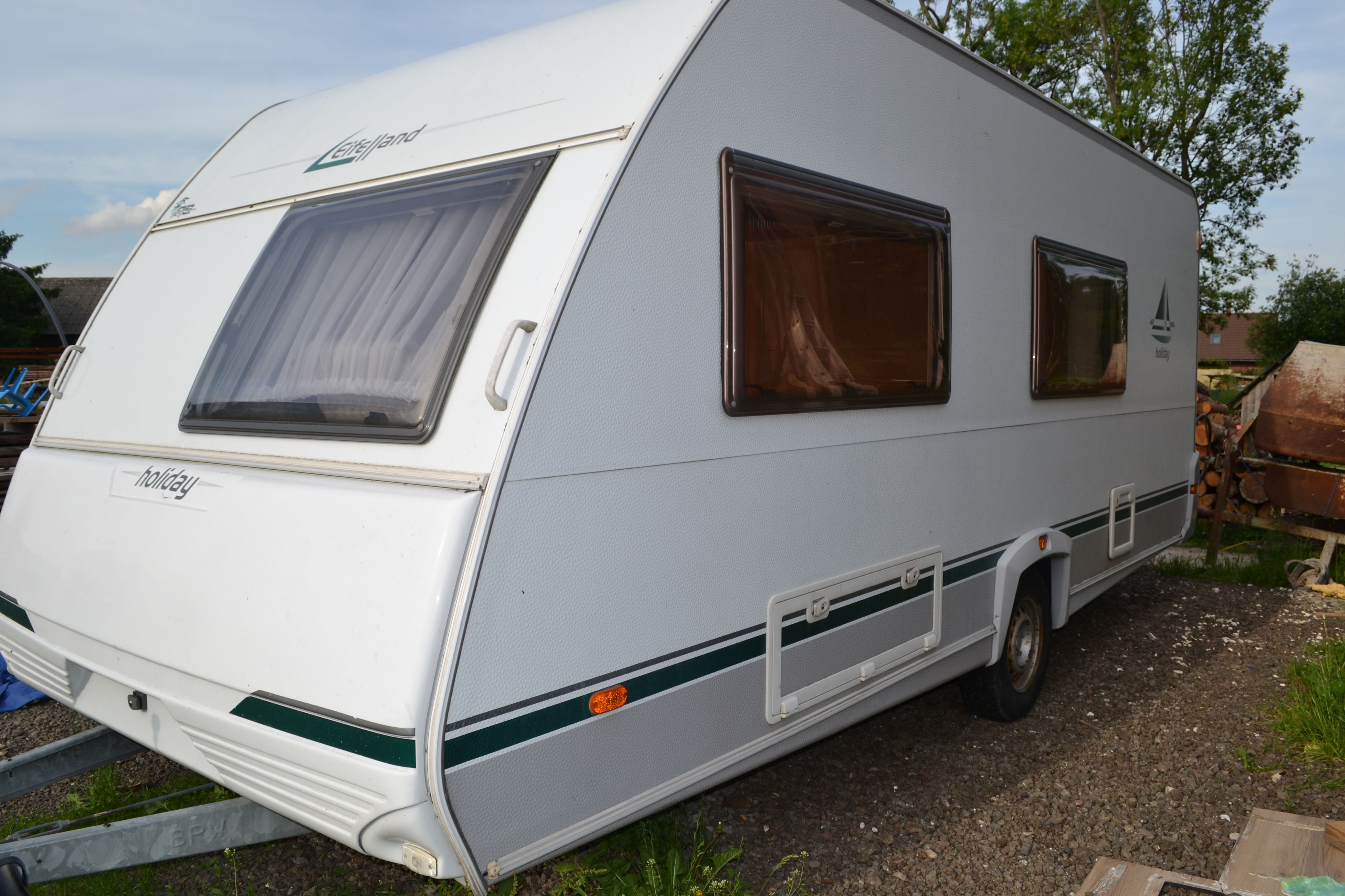 main caravan image