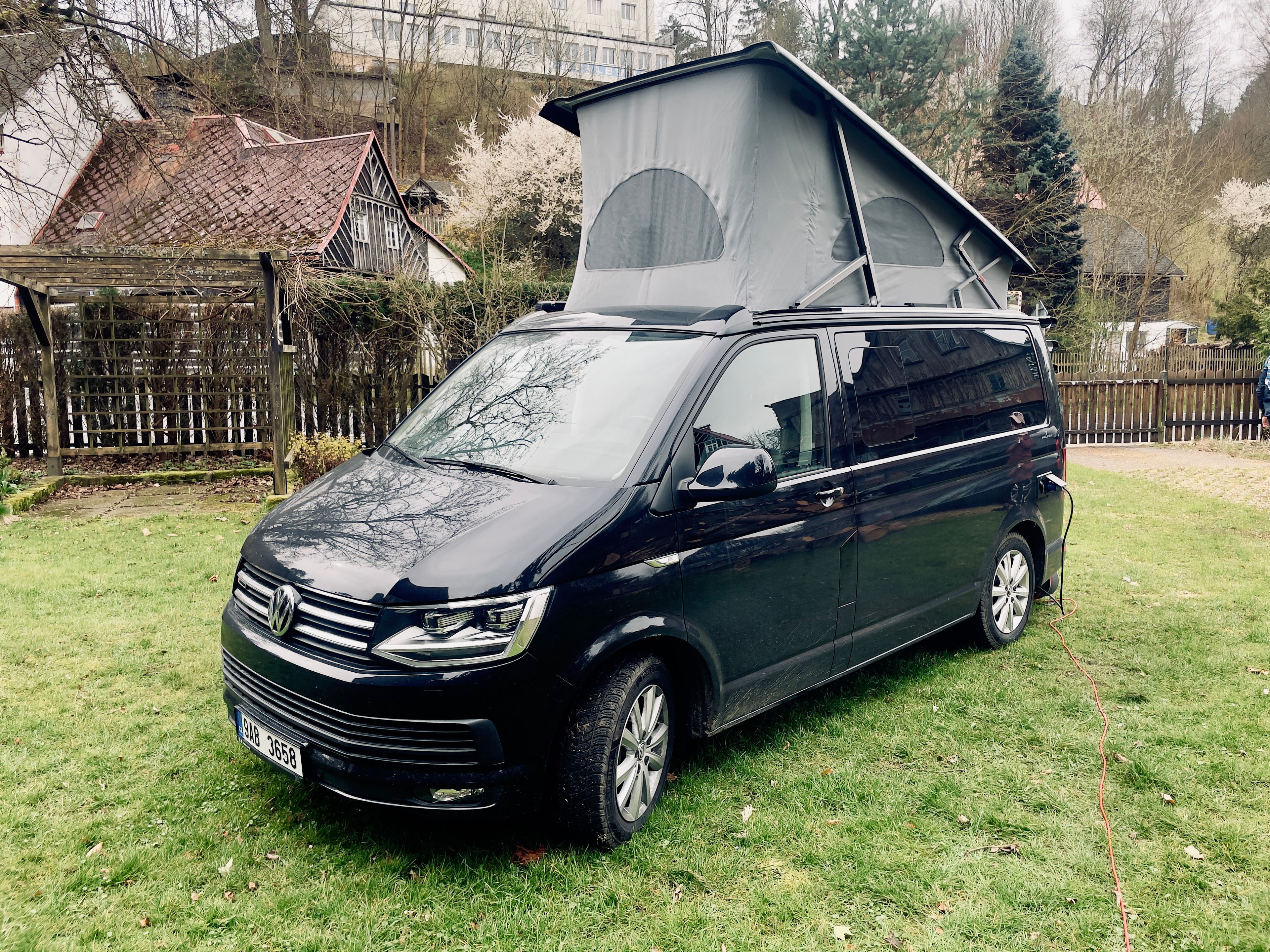 main caravan image