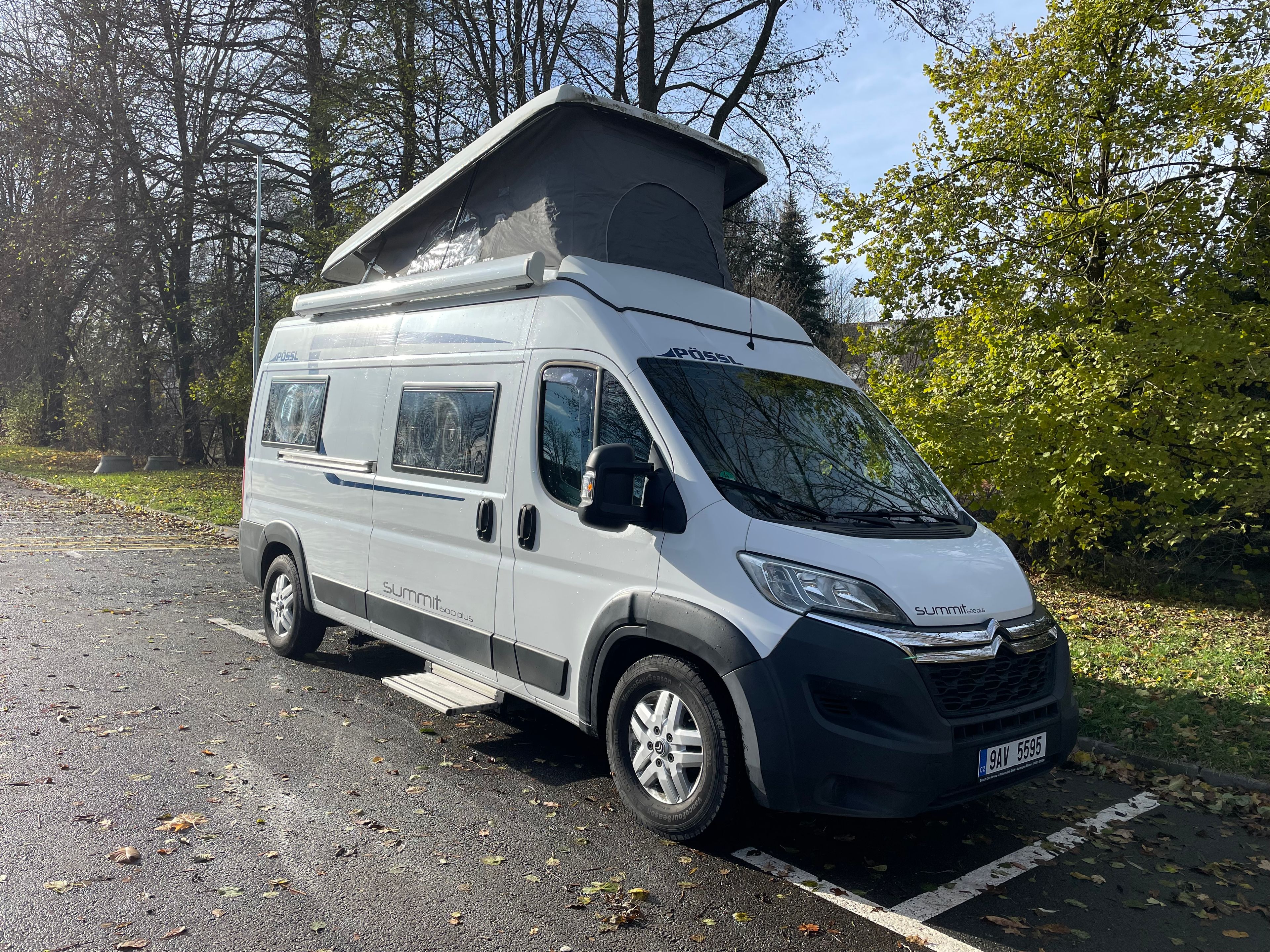 main caravan image