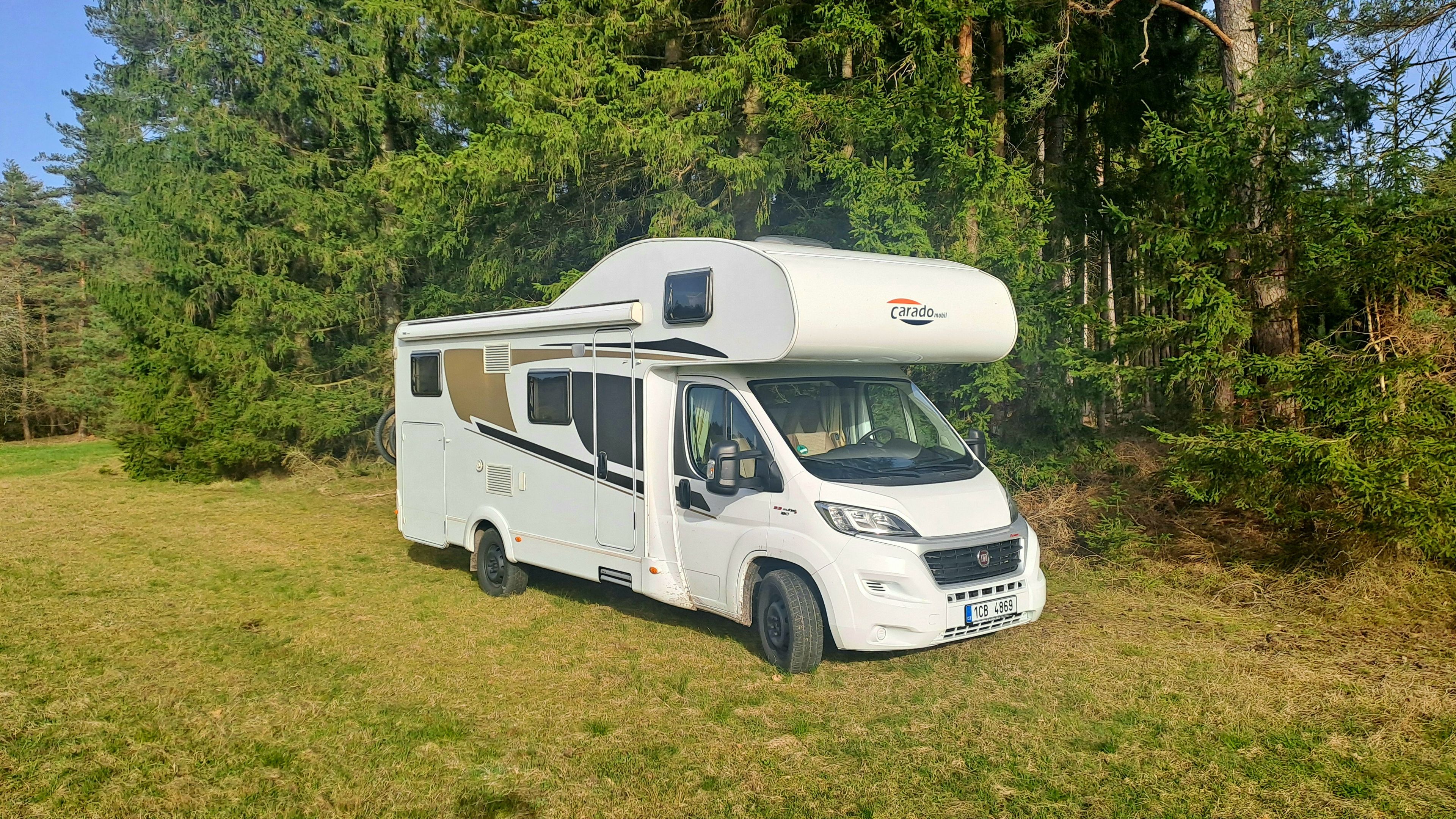main caravan image