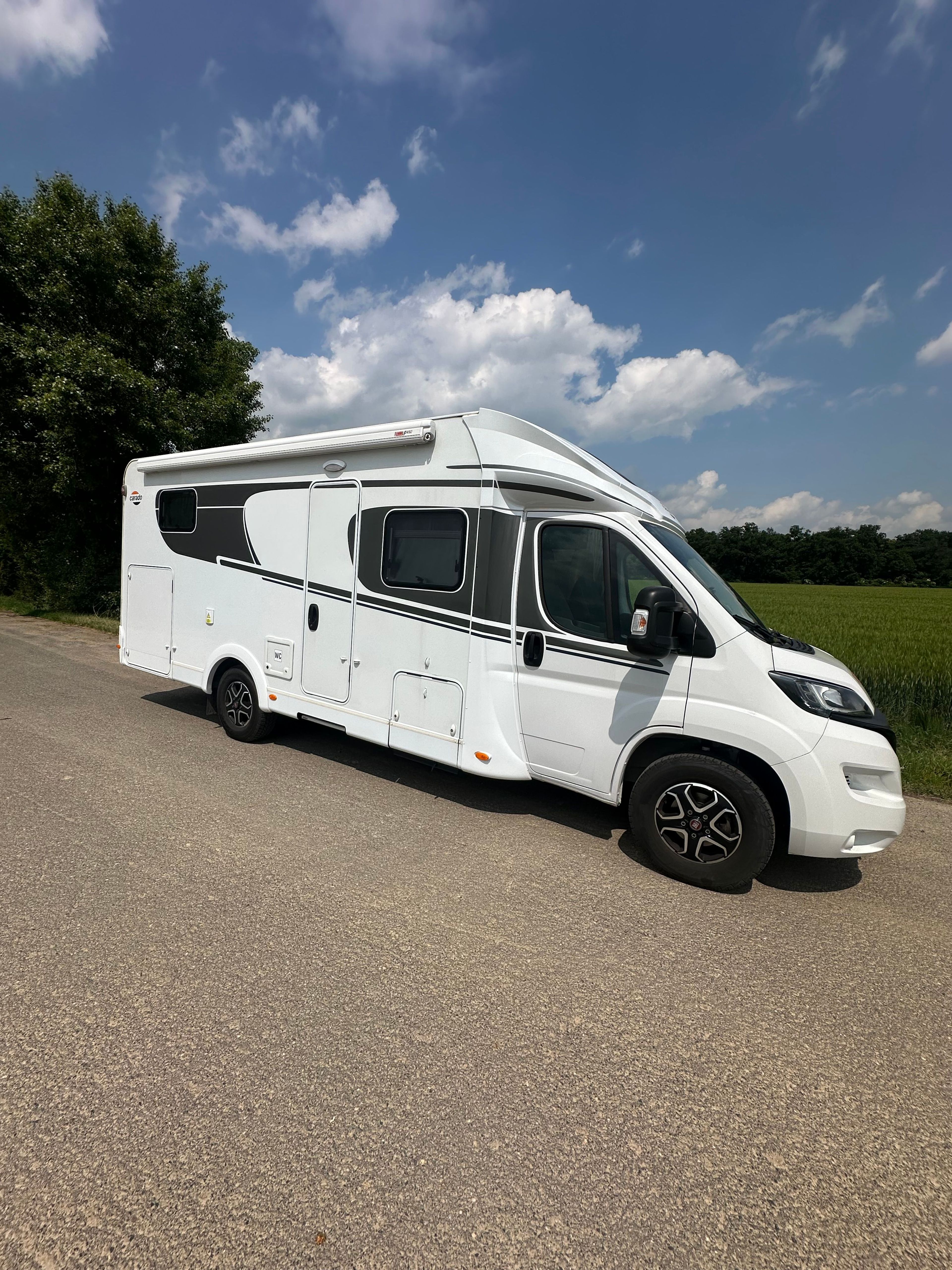 main caravan image