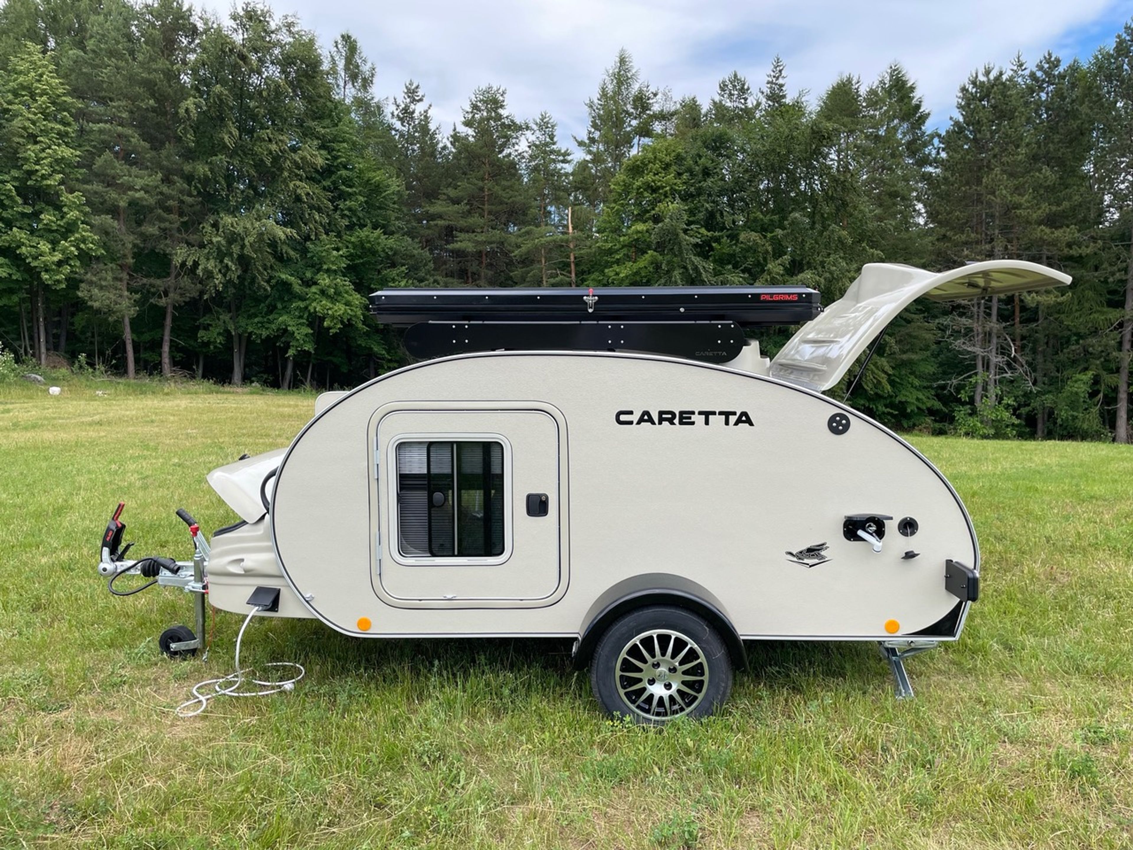 main caravan image