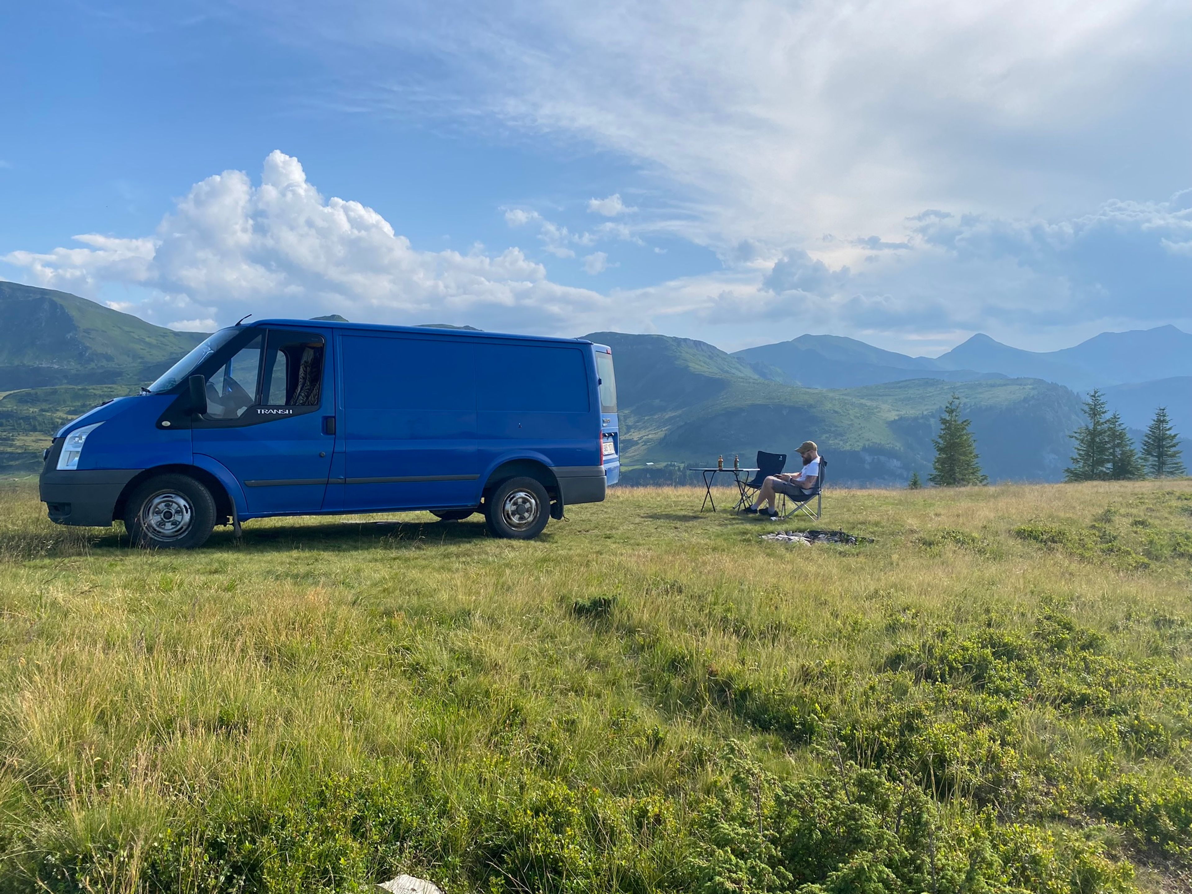 main caravan image