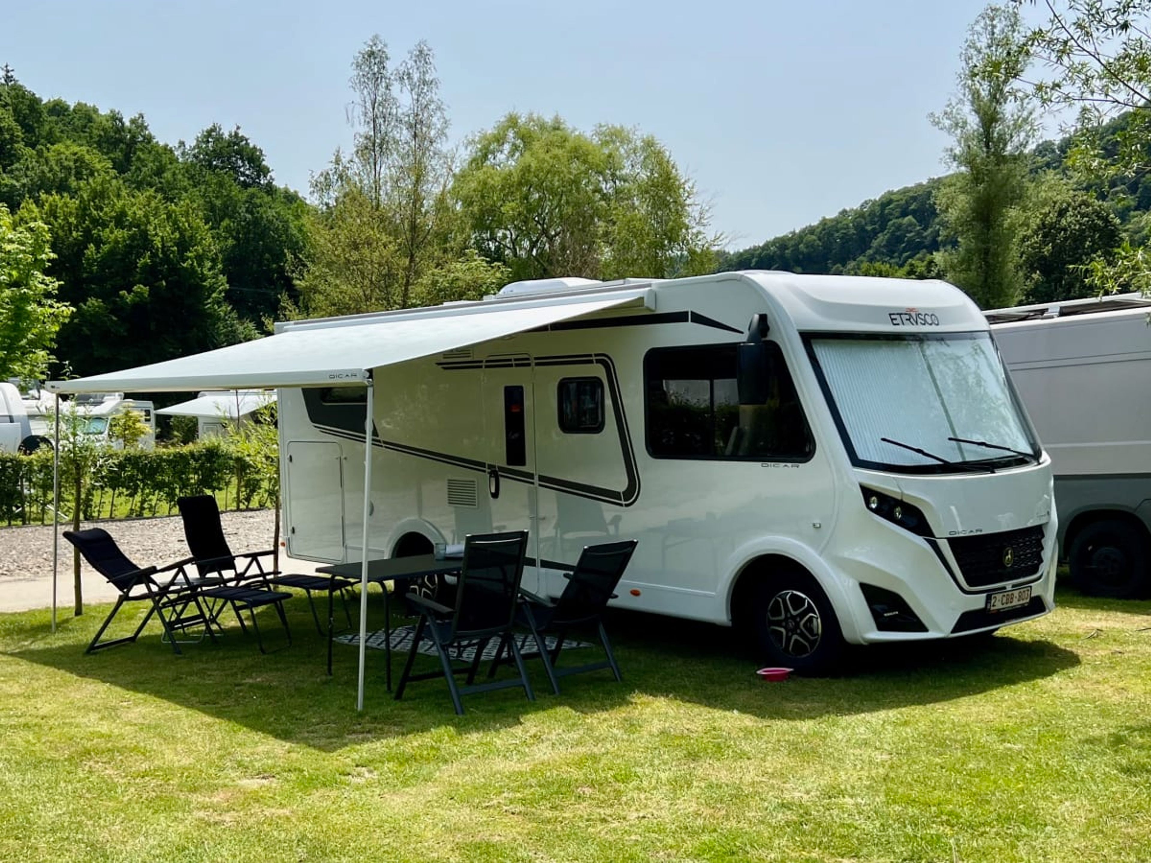 main caravan image