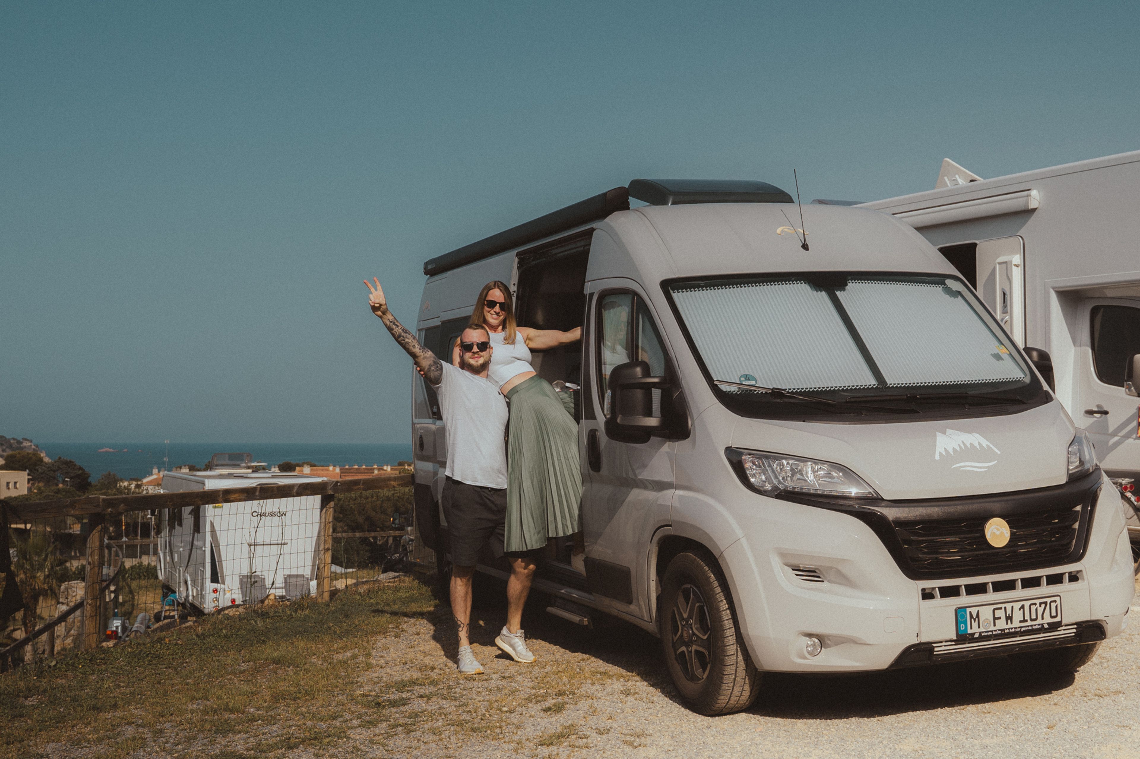 Raphael und Jan auf ihrer Wohnmobilreise mit dem Campervan 600 The Evergreen (Mooveo) in Spanien für 12 Tage