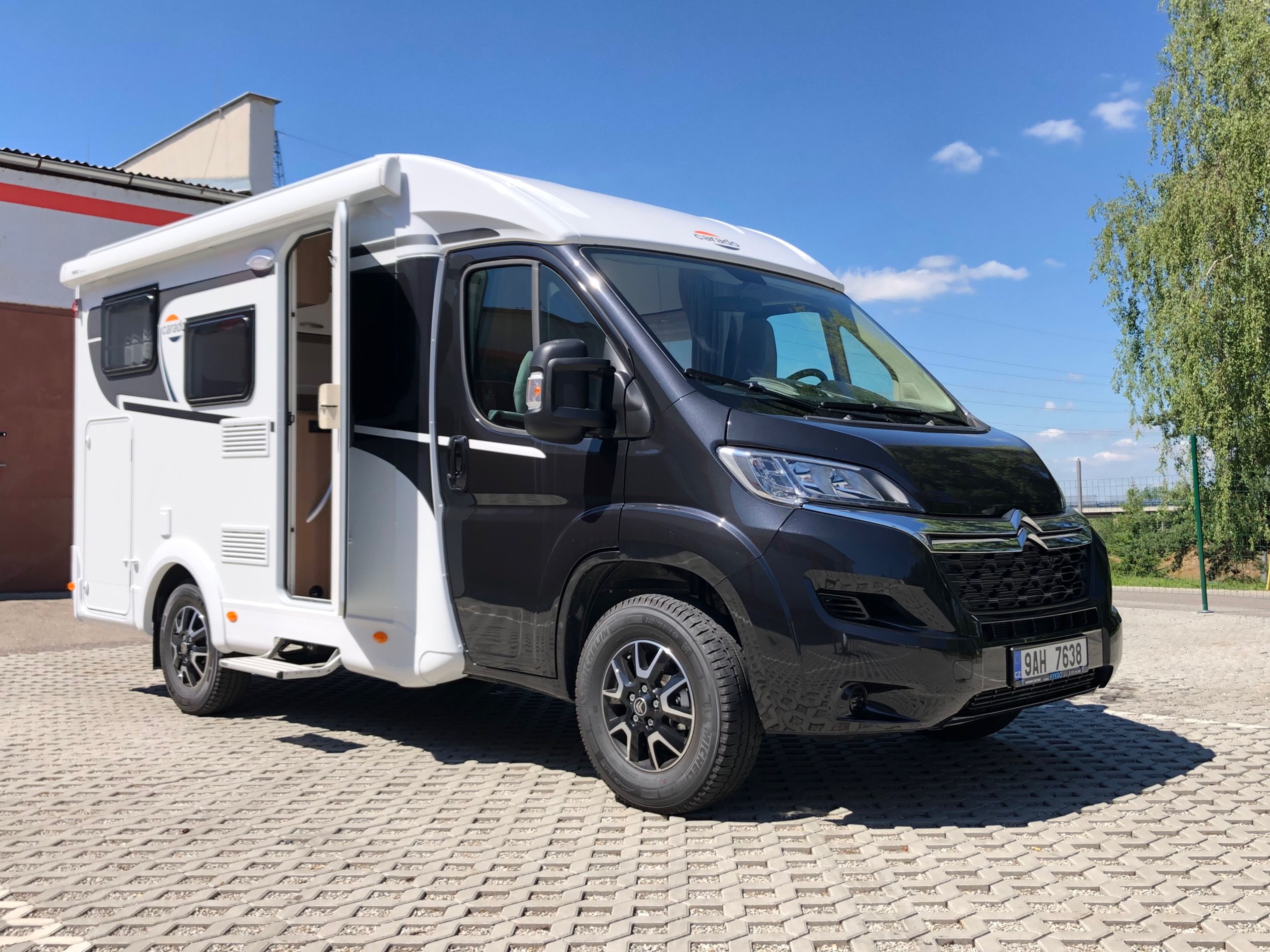 main caravan image