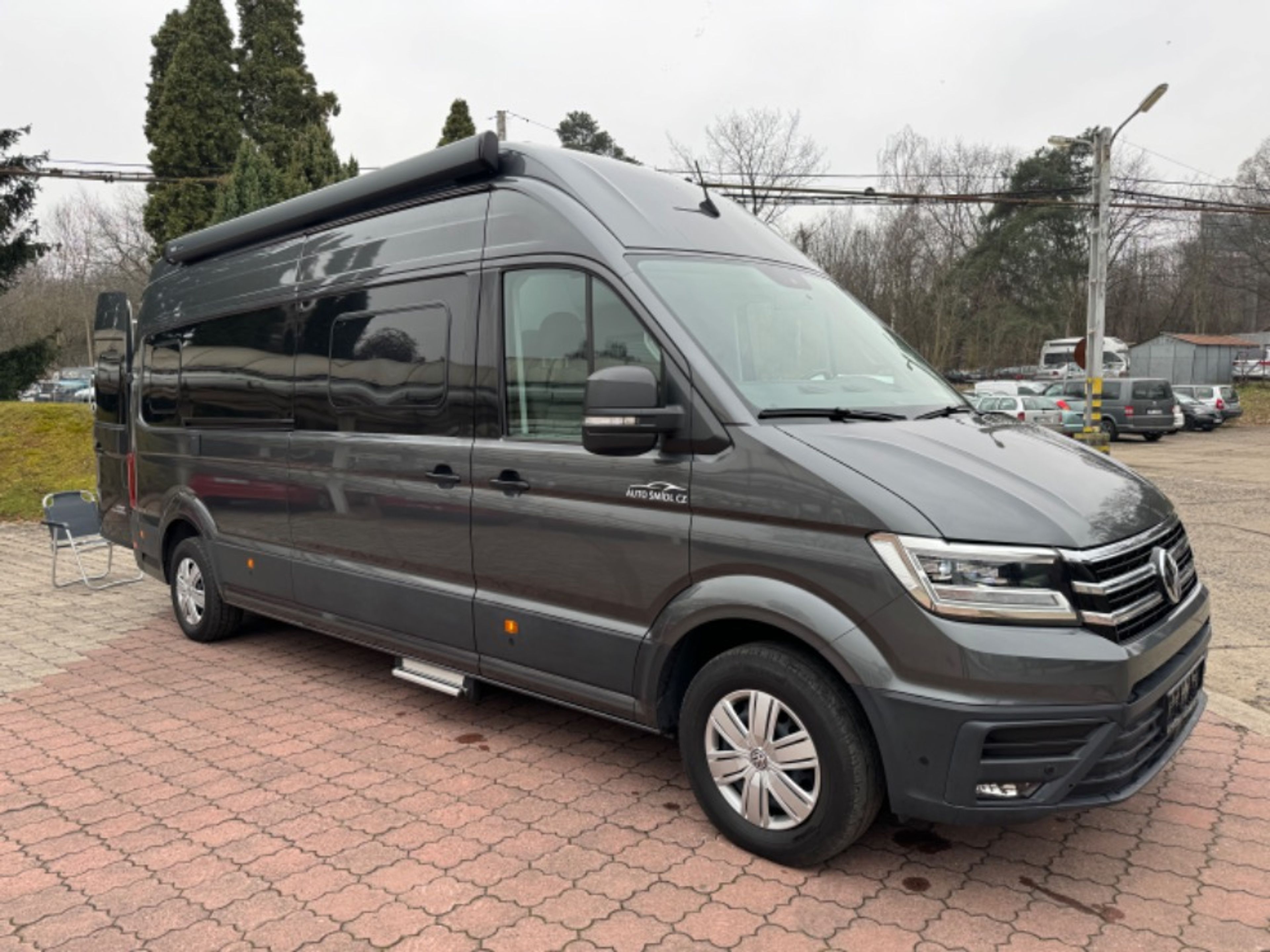 main caravan image
