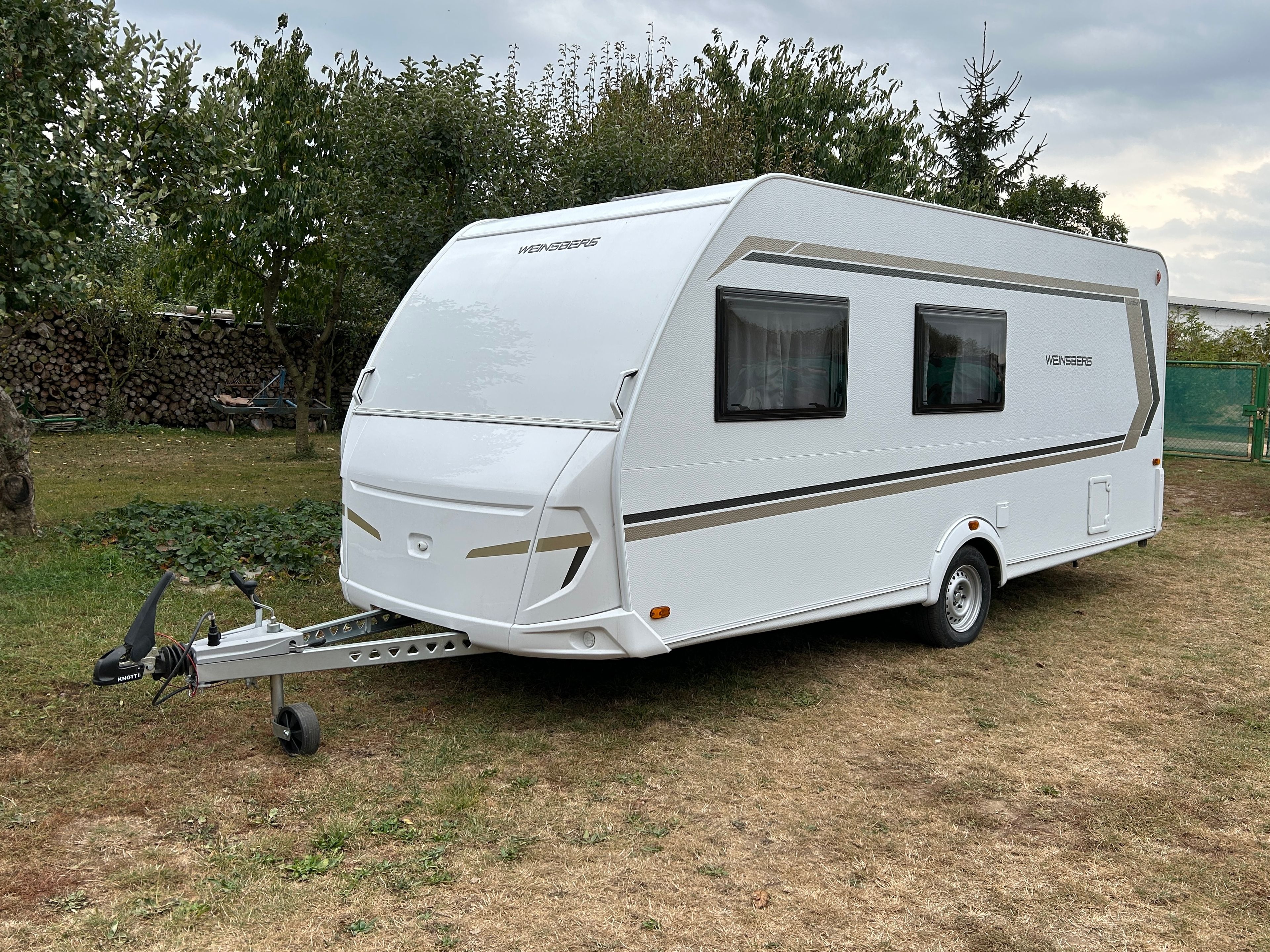 main caravan image