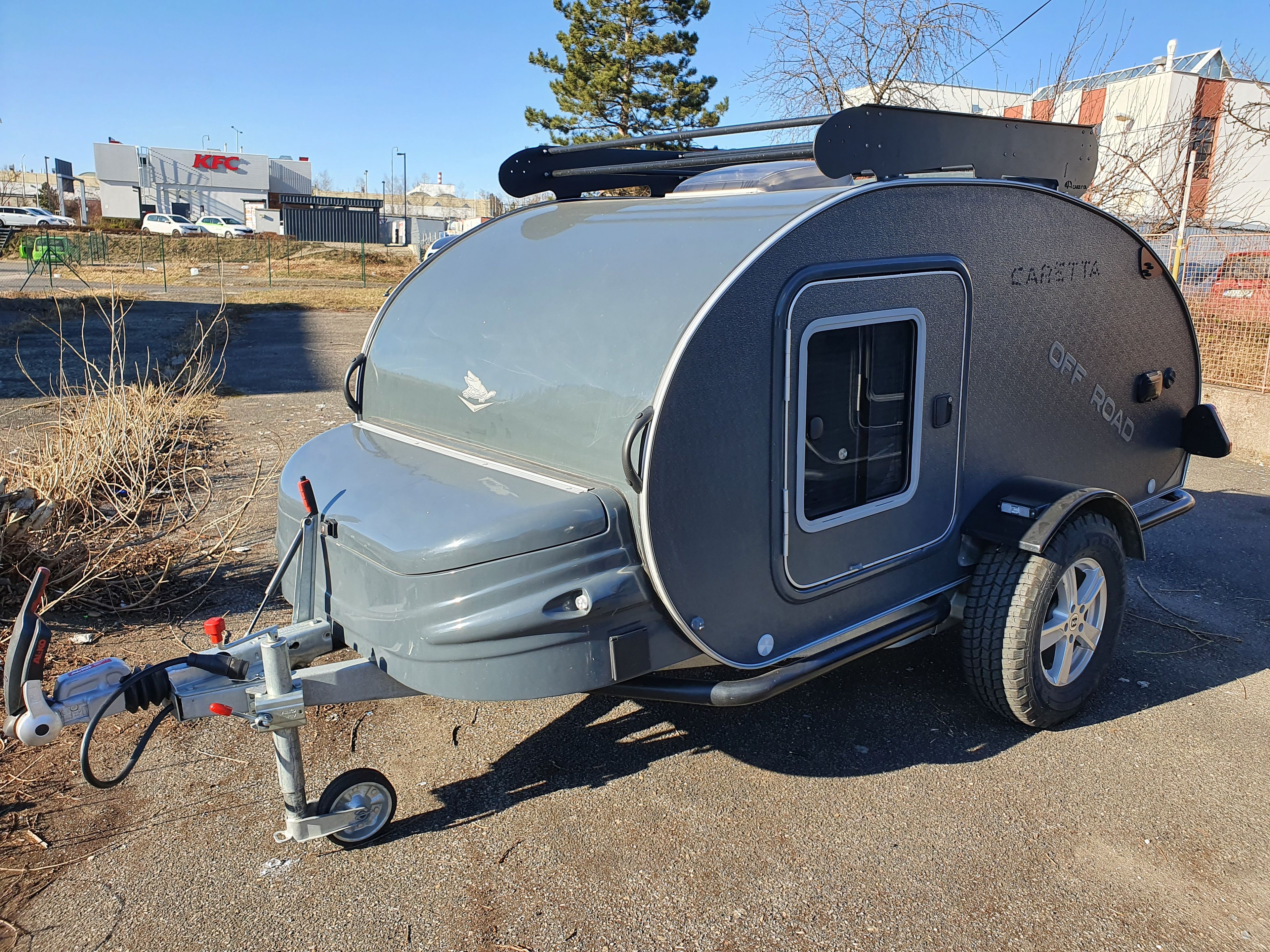 main caravan image