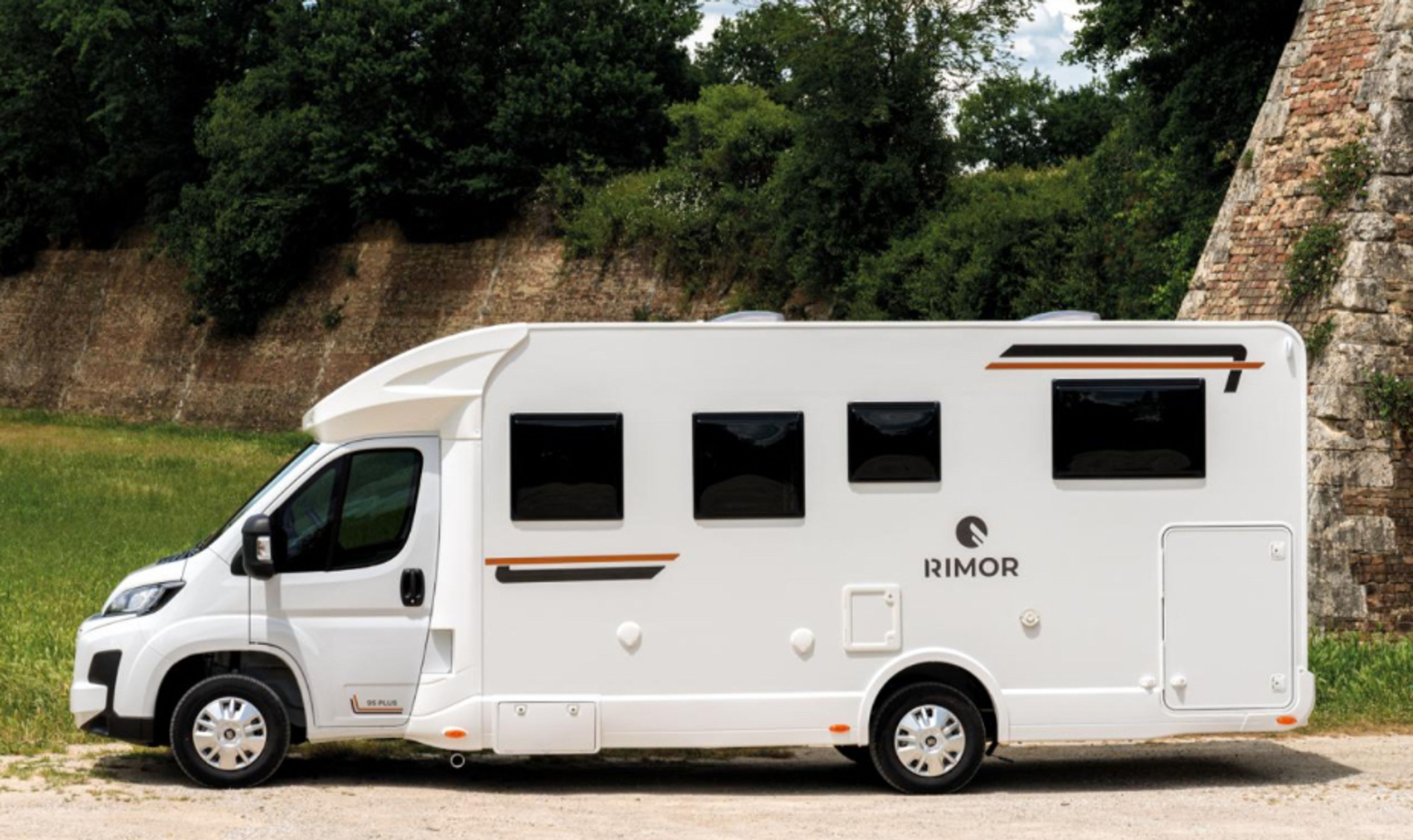 main caravan image